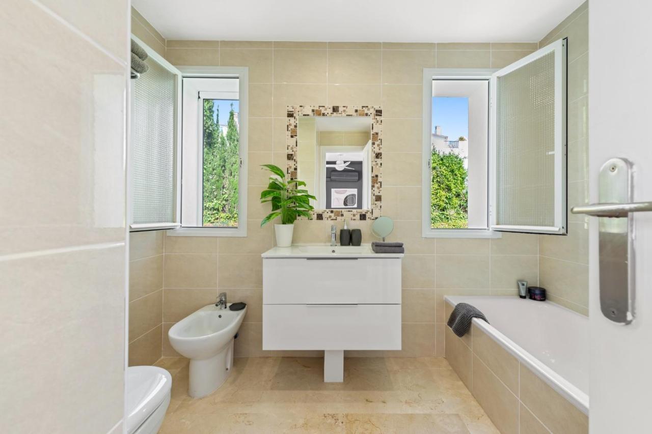 Cozy Townhouse Selwo Villa Estepona Kültér fotó